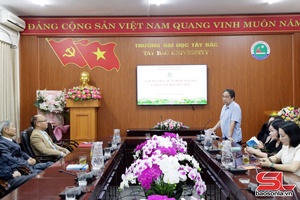 'Chi hội Văn nghệ dân gian Trường Đại học Tây Bắc gặp mặt đầu xuân