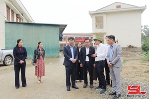 Đồng chí Phó Chủ tịch Thường trực UBND tỉnh kiểm tra tại Trường PTDT bán trú Tiểu học và THCS Suối Tọ