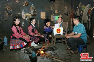 'Ngày hội non sông tại xã biên giới Phiêng Khoài