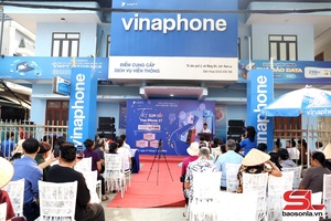'3 khách hàng Vinaphone tại Sơn La trúng thưởng iPhone 17