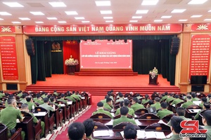 'Nâng cao nghiệp vụ công tác Đảng trong lực lượng Công an tỉnh Sơn La