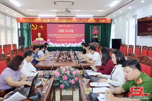 'Giám sát công tác lãnh đạo, chỉ đạo bầu cử tại phường Tô Hiệu và Chiềng Cơi