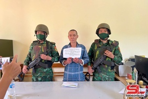 'Bắt quả tang đối tượng tàng trữ trái phép chất ma túy