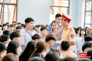 'Phối hợp đảm bảo trật tự, an toàn giao thông lứa tuổi học sinh