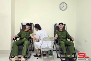 'Cán bộ, chiến sĩ Công an tỉnh hiến máu cứu người gặp nạn