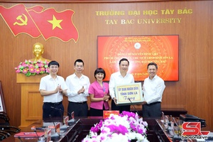 Đồng chí Chủ tịch UBND tỉnh làm việc với Trường Đại học Tây Bắc