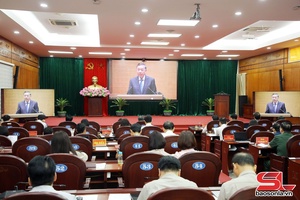 Nghiên cứu, học tập, quán triệt, triển khai thực hiện Nghị quyết của Bộ Chính trị về phát triển kinh tế có vốn đầu tư nước ngoài