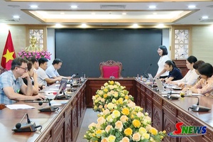 Giám sát thực hiện chính sách hỗ trợ túi y tế bản