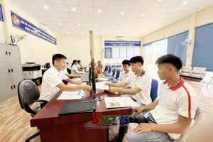 Đưa nghị quyết "bén rễ" nơi vùng biên