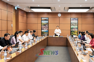 Đoàn ĐBQH tỉnh Sơn La thảo luận tại tổ