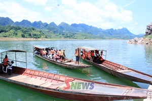 'Giữ bình yên trên lòng hồ mùa mưa lũ