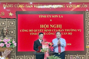 Ban Thường vụ Tỉnh ủy Sơn La công bố quyết định về công tác cán bộ tại xã Mường Chiên