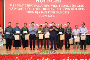 Gặp mặt chức sắc tôn giáo và người có uy tín