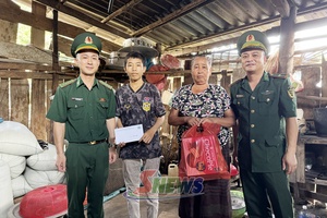 Giữ bình yên biên giới, thúc đẩy giao thương cửa khẩu