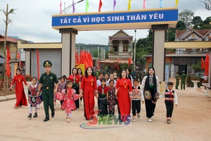 'Nâng bước học trò vùng cao biên giới Chiềng Sơn