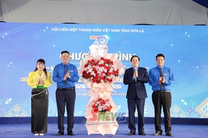 Chương trình “Sáng mãi ngọn lửa thanh niên”