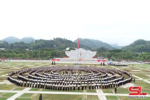 Phát triển phong trào văn nghệ quần chúng