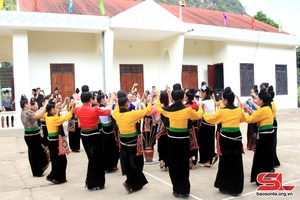 Ngày hội đại đoàn kết toàn dân tộc  ở bản Hụm