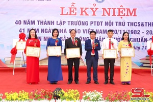 Kỷ niệm 40 năm thành lập Trường PTDT nội trú THCS - THPT Bắc Yên 