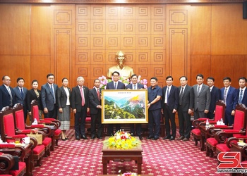Đoàn công tác tỉnh U Đôm Xay chào xã giao lãnh đạo tỉnh Sơn La