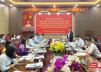 Đoàn công tác của Ban Dân tộc tỉnh làm việc với huyện Thuận Châu