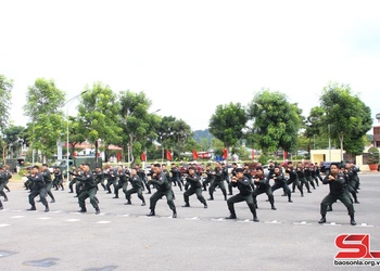 Bộ Tư lệnh Cảnh sát cơ động kiểm tra tại Công an tỉnh Sơn La