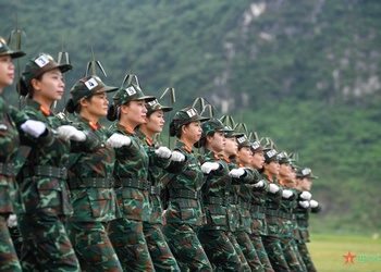 Chung ý chí, hướng về Quảng trường Ba Đình