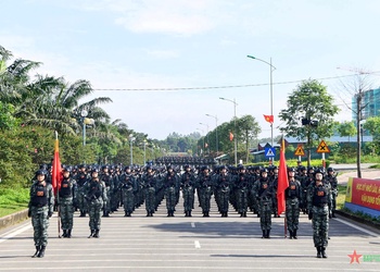 Các khối diễu binh, diễu hành Công an nhân dân tích cực luyện tập