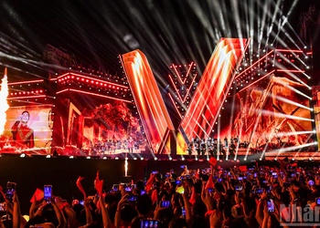 Bùng nổ cảm xúc concert “Tổ quốc trong tim”