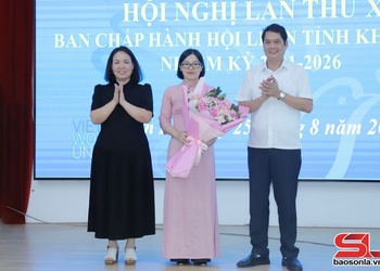  Ban Chấp hành Hội LHPN tỉnh Sơn La bầu Chủ tịch Hội LHPN tỉnh