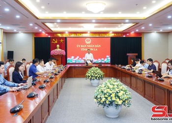 Xem xét đề xuất Dự án xử lý thiên tai, phòng chống sạt lở và phát triển du lịch bền vững tại Thiên đường mây Tà Xùa