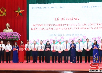Bế giảng Lớp bồi dưỡng nghiệp vụ chuyên sâu công tác kiểm tra, giám sát và kỷ luật của Đảng