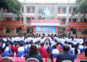 Tuyên truyền phòng, chống ma túy cho 750 học sinh