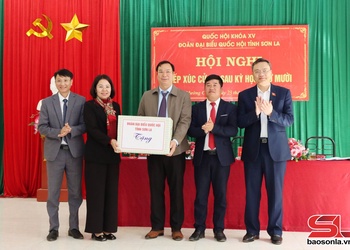 Đoàn đại biểu Quốc hội tỉnh tiếp xúc cử tri tại xã Mường Chiên