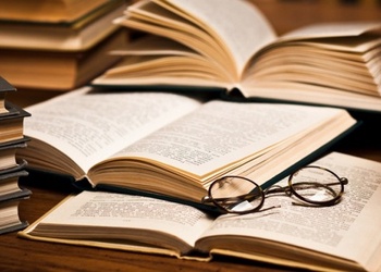 Xung đột giá trị và bản lĩnh nhà văn