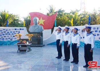 Nhịp sống bình yên nơi tiền tiêu Tổ quốc