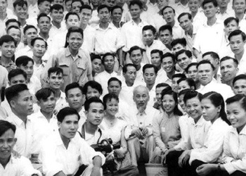 Báo chí góp phần xây dựng Đảng theo Nghị quyết Đại hội XIV - Bài 2: Vai trò "phò chính, trừ tà"