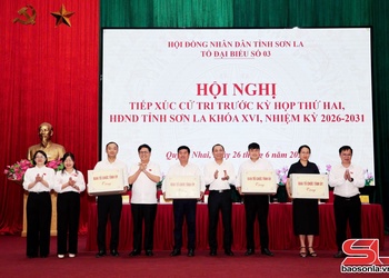 Tổ đại biểu HĐND tỉnh tiếp xúc cử tri trước Kỳ họp thứ hai tại xã Quỳnh Nhai