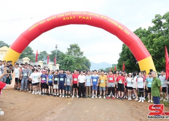 Giải chạy chung một quyết tâm xây dựng xã Chiềng Mai không ma túy