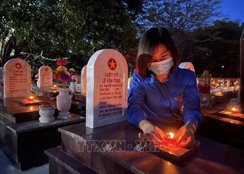 “Phần mộ anh bộ đội”
