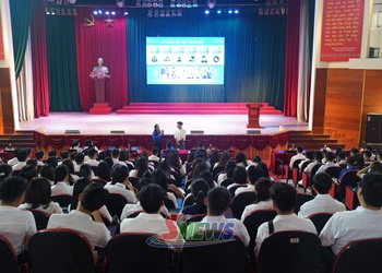Tập huấn nghiệp vụ cho 300 cán bộ Hội Sinh viên