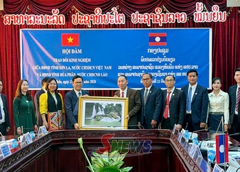 Hội đàm, trao đổi kinh nghiệm giữa HĐND tỉnh Sơn La và HĐND tỉnh Hủa Phăn