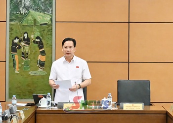 Đoàn ĐBQH tỉnh Sơn La thảo luận tổ về Dự thảo Luật đất đai