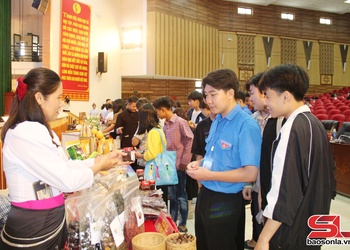 Tuổi trẻ Trường Đại học Tây Bắc làm theo lời Bác