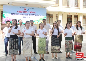 Tình hữu nghị Việt - Lào trong sinh viên