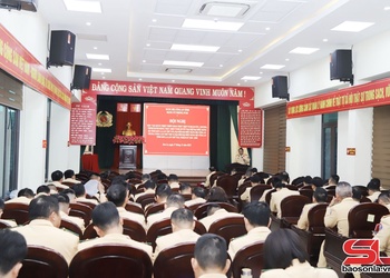 Lãnh đạo thực hiện nhiệm vụ bảo đảm trật tự an toàn giao thông