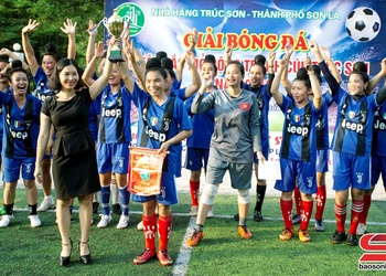 Phong trào bóng đá của phụ nữ dân tộc Thái Sơn La