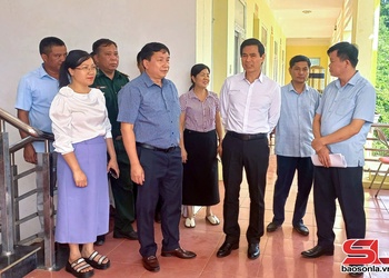 Đồng chí Bí thư Tỉnh ủy kiểm tra hoạt động chính quyền địa phương 2 cấp tại huyện Yên Châu