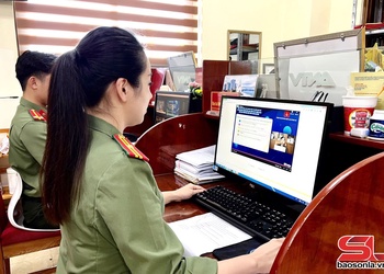  “Bình dân học vụ số” trong lực lượng Công an Sơn La 