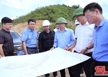 Đối thoại, tháo gỡ khó khăn, tạo môi trường thuận lợi cho doanh nghiệp, HTX
